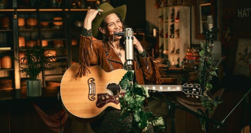An evening with Kerryn Fields at Cafe No9 — CAFE NO9