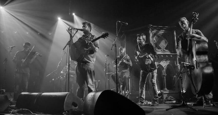 An evening with Jez Hellard & Nye Parsons (The Djukella Orchestra) at Cafe No9 — CAFE NO9